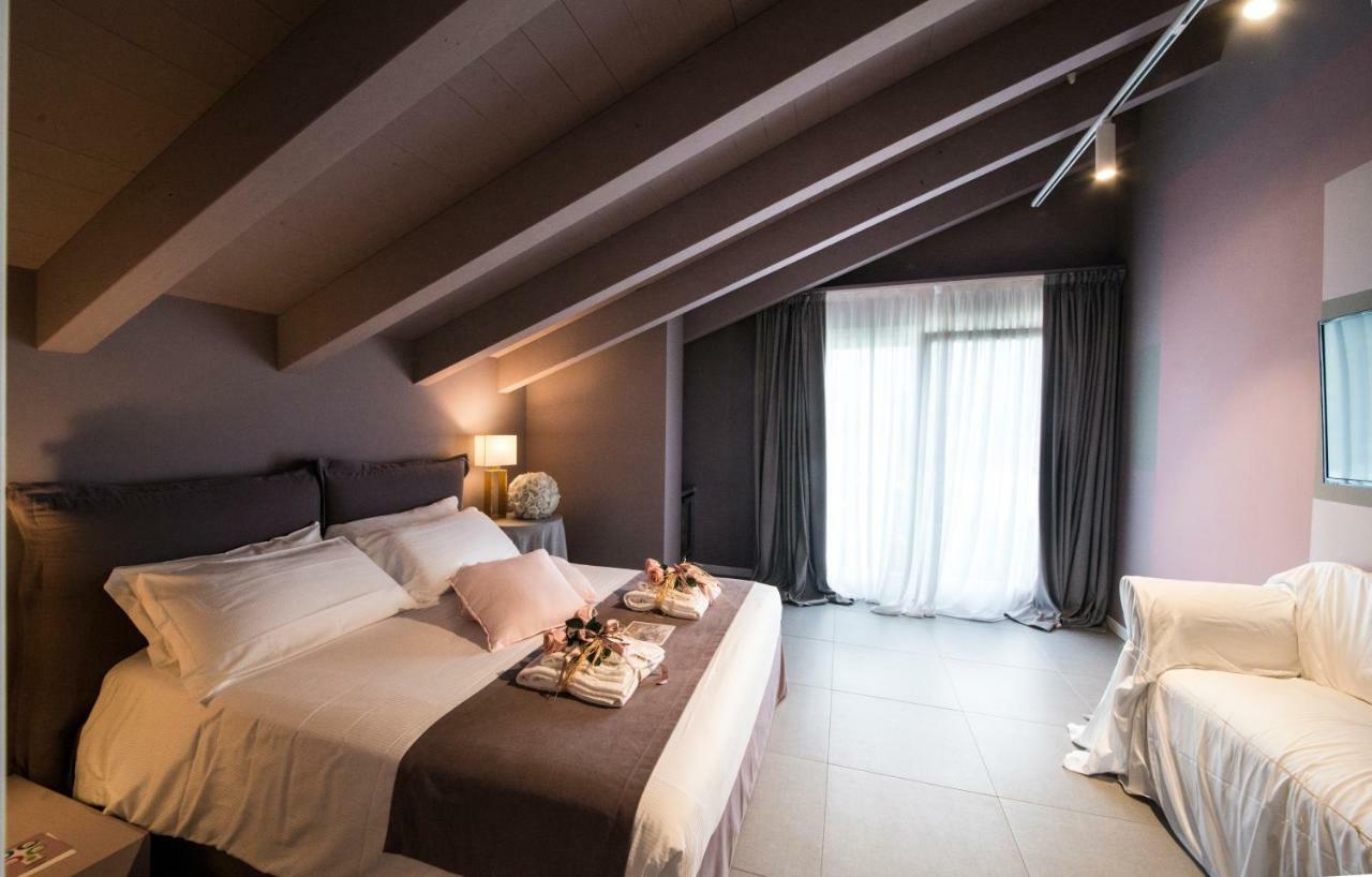 Art B&B Design Costa Volpino Zewnętrze zdjęcie